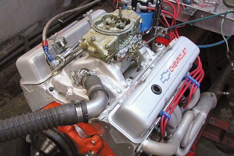 Chevy 302 SBC: The High-Revving Small-Block Legend - Car Junkie Mag